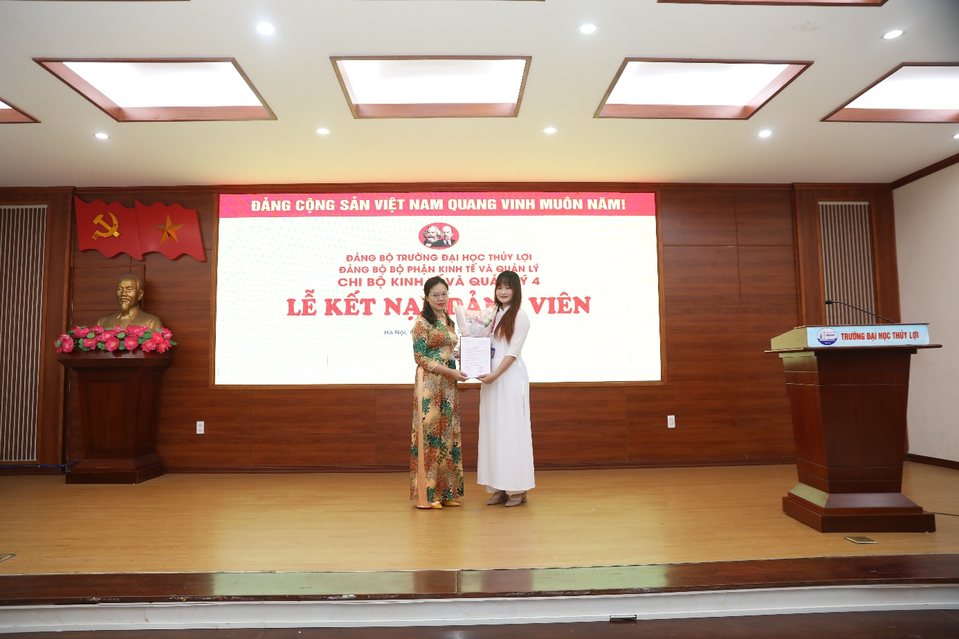 Lễ kết nạp Đảng viên mới – Dấu ấn tuổi trẻ, trách nhiệm với Tổ quốc