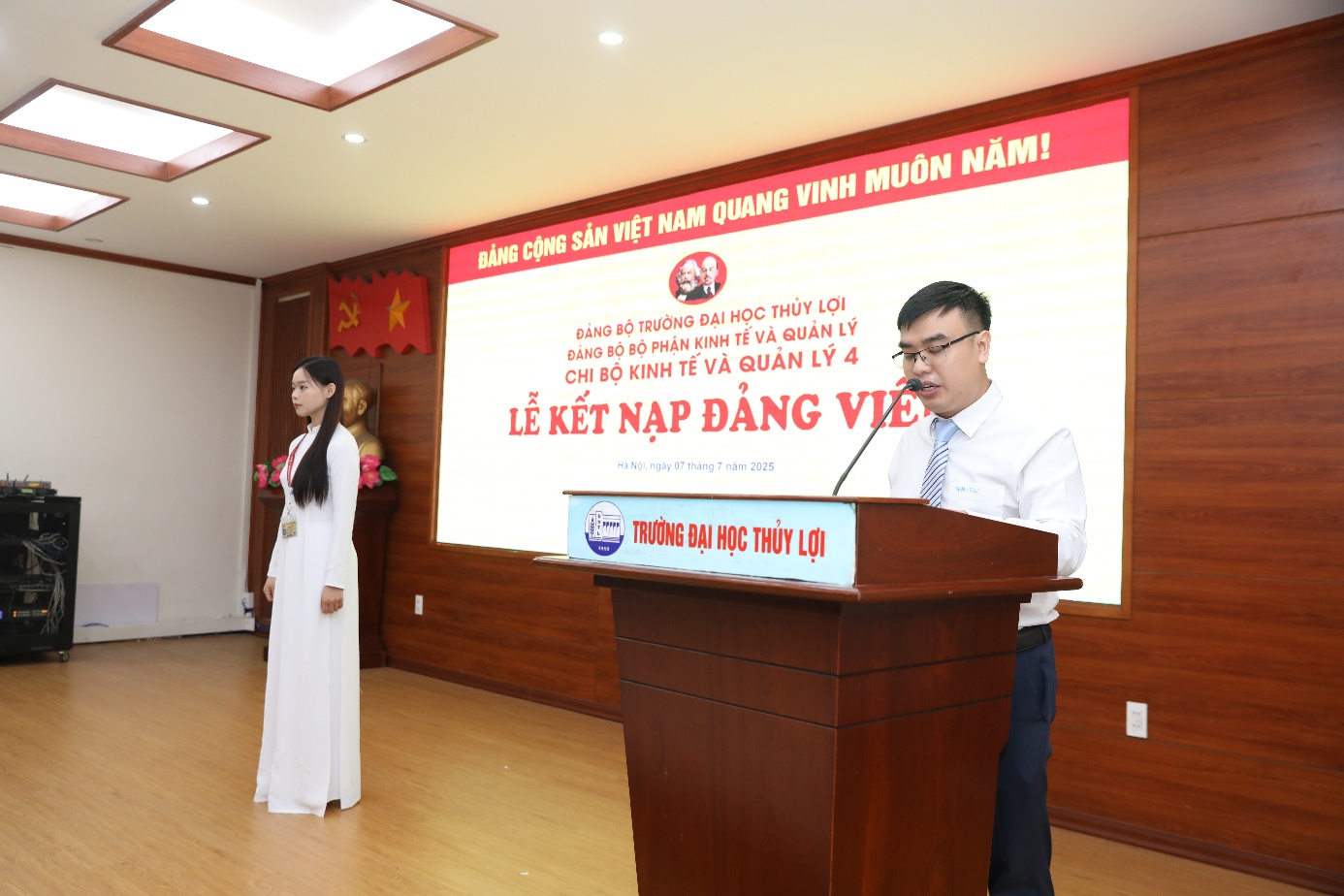 Lễ kết nạp Đảng viên mới – Dấu ấn tuổi trẻ, trách nhiệm với Tổ quốc